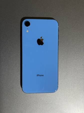 iPhone - XR 1