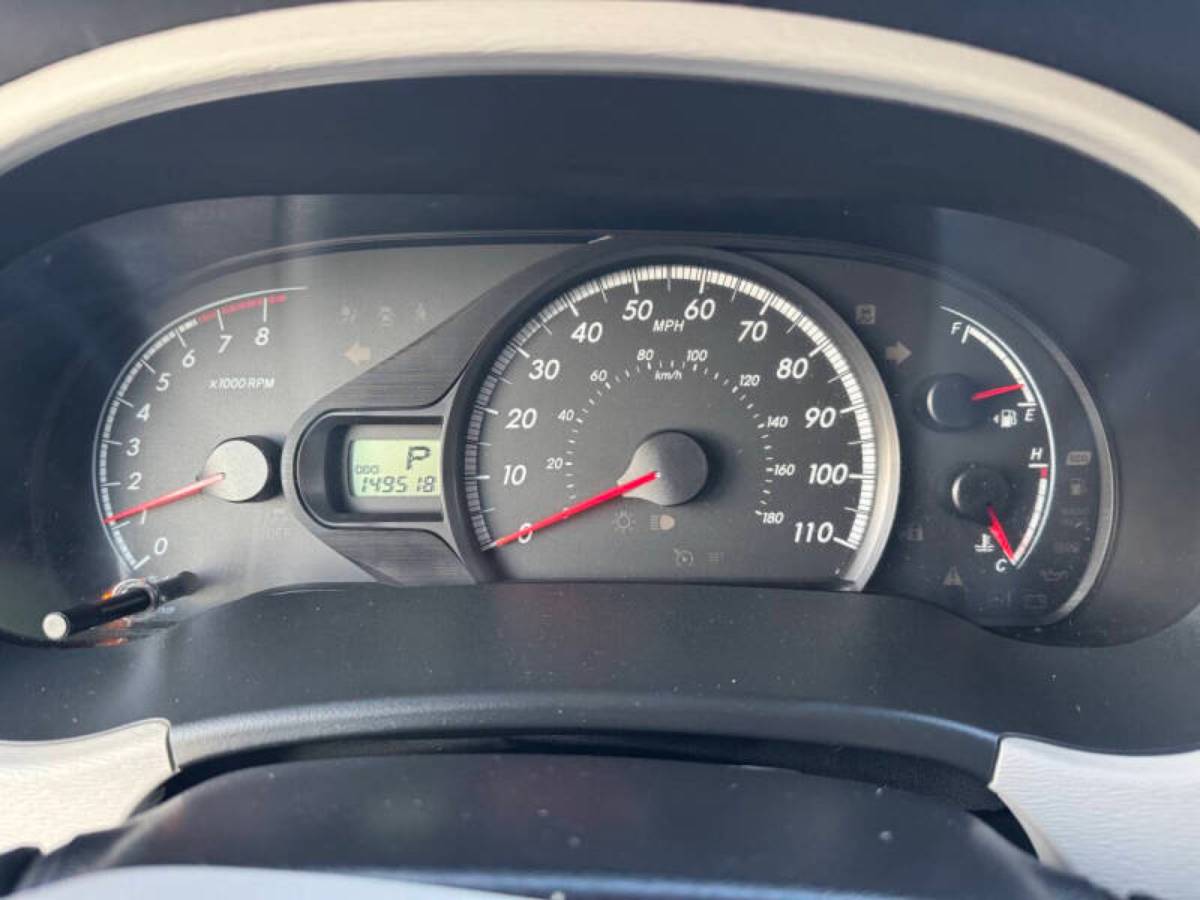 2011 Toyota Sienna LE 7-Passenger Auto Access Seat LE 7-Passenger Auto Access Se