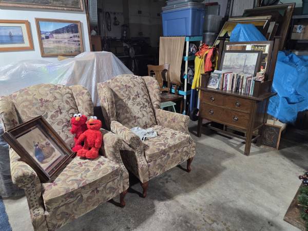 Yard sale photo