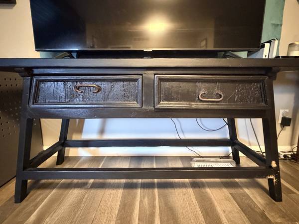 TV table 1