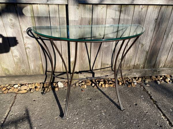 Pier 1 console table 1