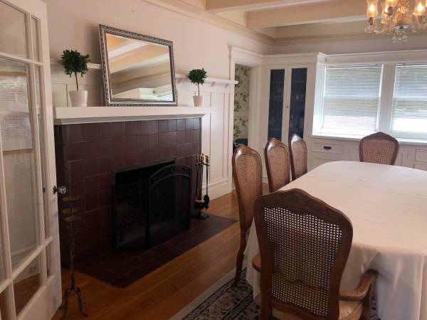 $1000 / 145ft2 - Dormitorio privado y soleado en una hermosa casa vintage disponible ahora (lago Merritt de Oakland / Grand)63048281038339124