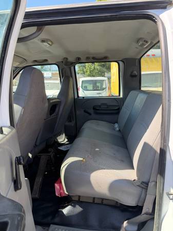 2006 Ford F-450 XL Crew - Photo 15