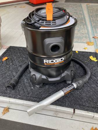 Ridgid ash vacuum 1