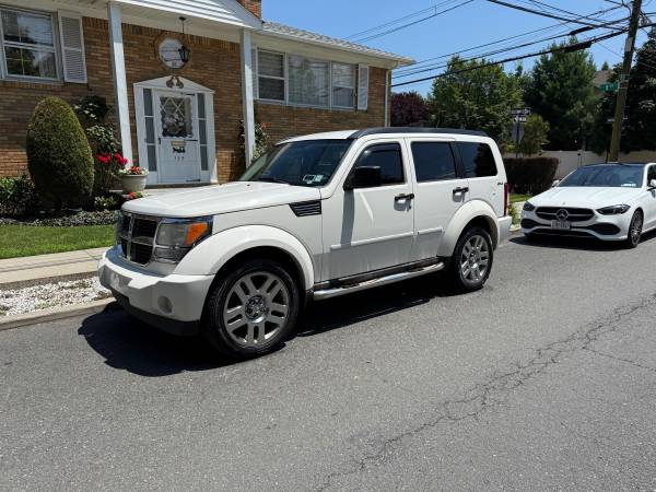 2010 Dodge Nitro runs and drives excellent - $2,400 (Staten island)63654715439873120