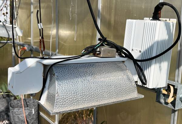 3 Dual Lamp 315 Watt CMH (Ceramic Metal Halide) Grow Lights 1