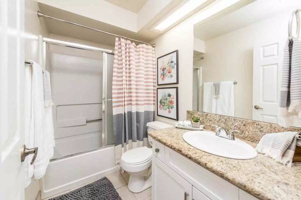 $2,010 / 2br - 1169ft2 - Claim your spot! 2 Bed / 2 Bath available! (Fresno - Fresno)63798509711875122