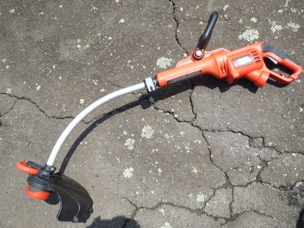 Black & Decker Electric Weed Whacker String Trimmer/Edger Excellent!!! 1