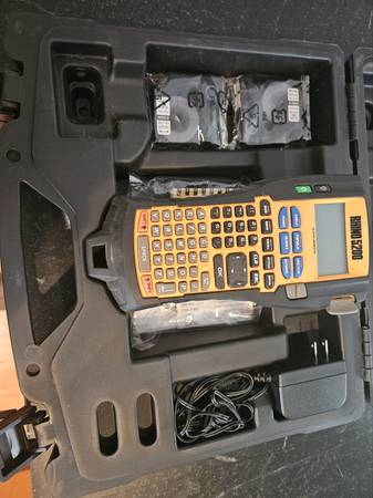 Dymo Rhino 5200 In hard case 1