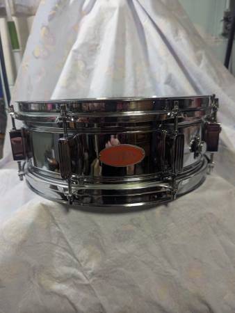 DUPLEX CHROME OVER BRASS SNARE DRUM 1