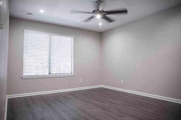 Looking for a lovely 2 Bed / 2 bath? Search no more! 1196 Sq Feet 1