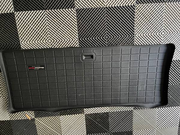 SUV Cargo Liners 1
