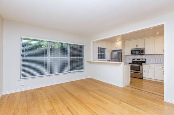 $890 / 1br - 140 Washburn Ave, Freeport, NY (Freeport, NY)64023720483971122