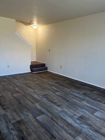 $1,375 / 3br - Start Fresh Here! (Taylor)63926726930307123