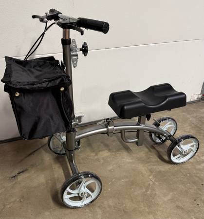 Steerable Knee Scooter Brand New Condition 1