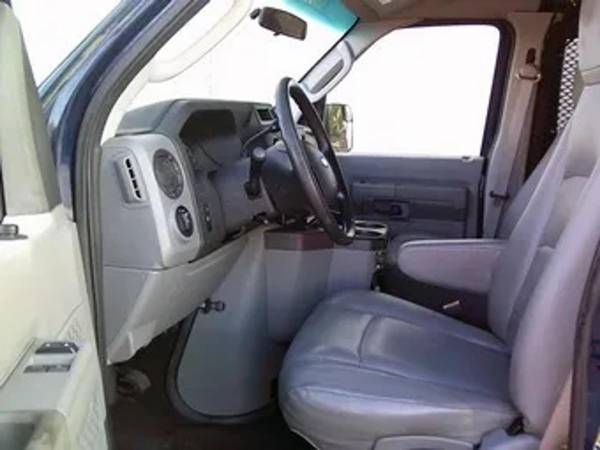 2013 Ford E350 Super Duty - Photo 14