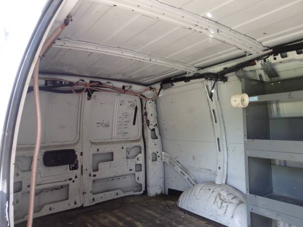 2018 GMC Savana 2500 3/4 - Photo 10