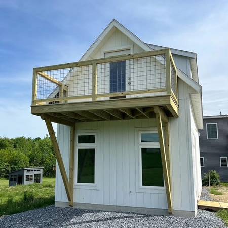 $2,300 / 1br - 900ft2 - Beautiful Two-Story Tiny House | 900 Sq Ft | $2,300/mo –All Inclusive (Bristol)63976979095938121