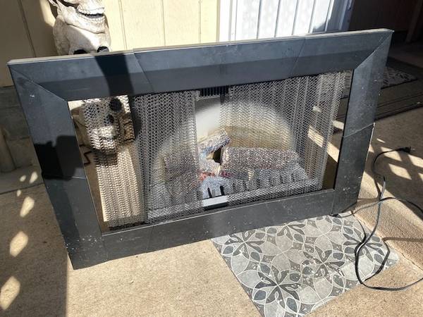 Working small electric fireplace insert 1