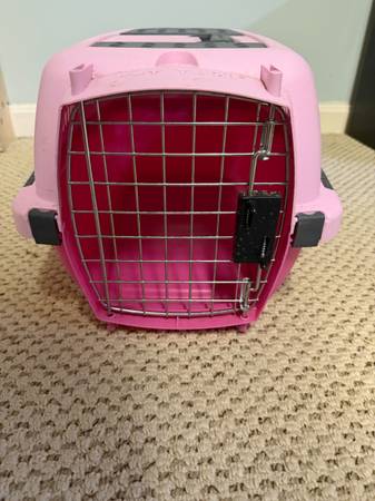 Small pet crate 1