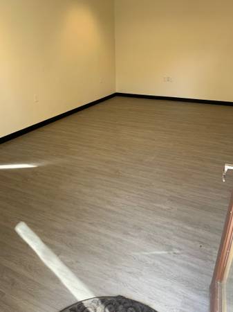 $2,140 / 1500ft2 - Espacio de Oficina y Almacén en Alquiler (Salem / Keizer)63660444405761121