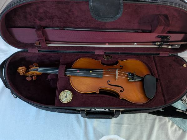 1/2 size violin 1