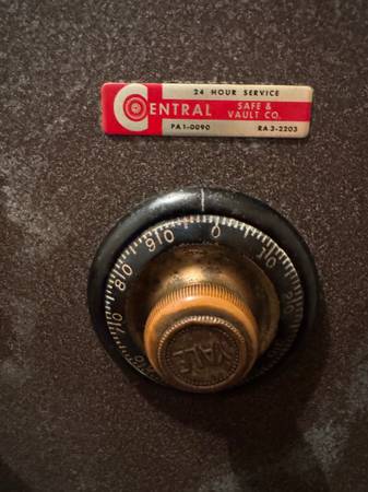 Free Fireproof safe 1