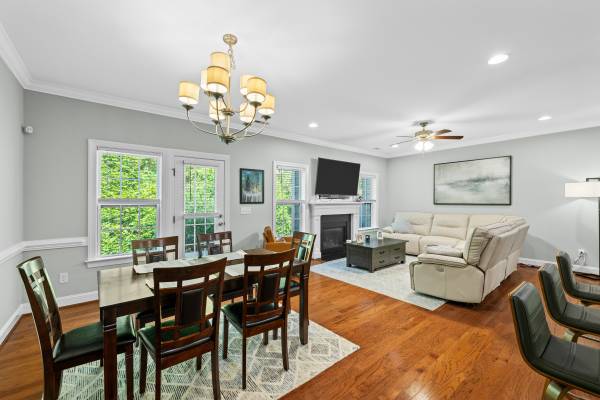 $485,000 / 3br - 2124ft2 - Open House 2720 Masonboro Ferry, Apex Hoy 10/4 de 1 a 3 pm (Apex)63968070322818122