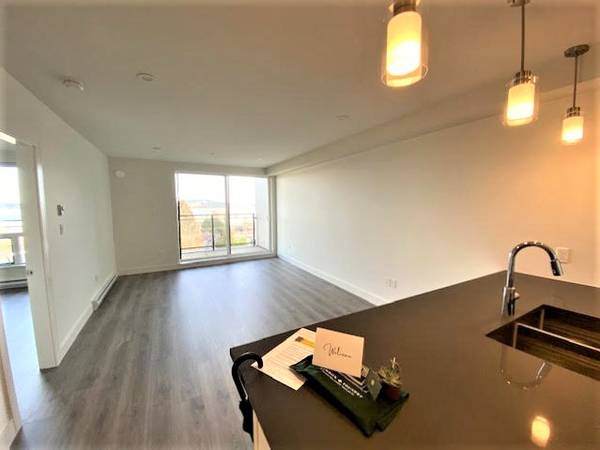 #402-119 Haliburton Street 5