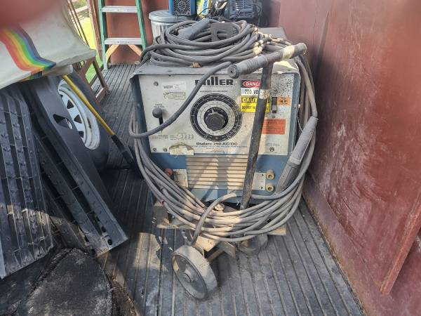 MILLER 250 AC/DC 1