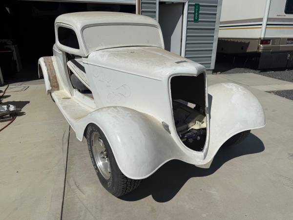 1934 Ford Roadster/Coupe 1
