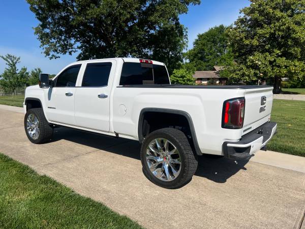 2016 GMC Sierra 6.2 - $24,950 (Mooresville)63613425486593122