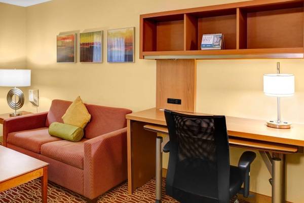 $1,599 / 1br - Apartment Style Living Without the Commitment! (9369 Waterstone Blvd, Cincinnati, OH)63974472339970124