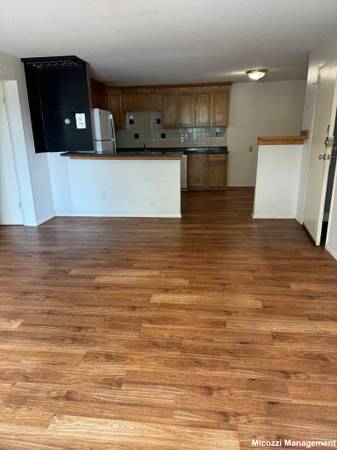 $2,595 / 2br - *SIN COMISIÓN* Amplio de 2 habitaciones incluye calefacción/agua caliente/gas/aparcamiento *AHORA* (Medford)63699333439363124