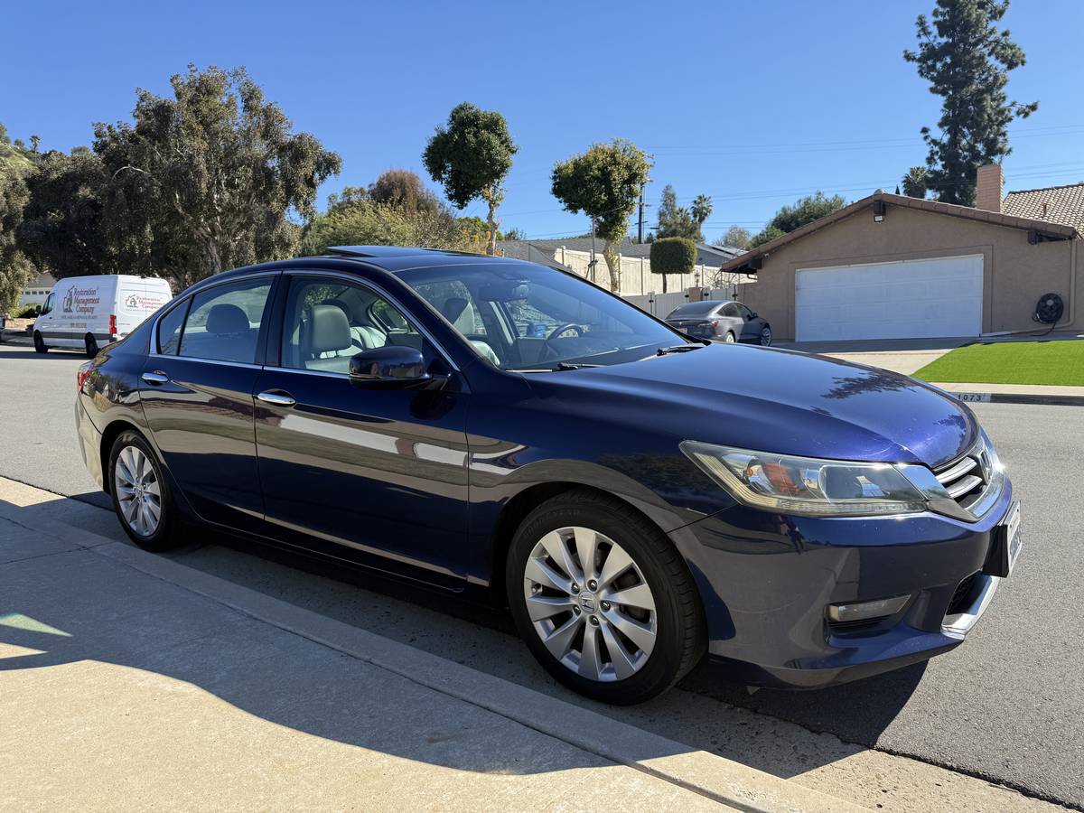 2014 Honda Accord EX Sport Sedan w/ 129k Miles , Clean Title