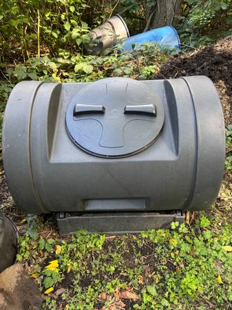 Free compost roller 1