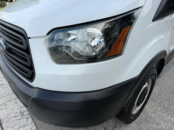 2019 Ford Transit 250 Van - Photo 8