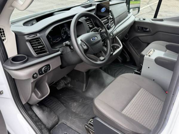 2020 Ford Transit 250 - Photo 15