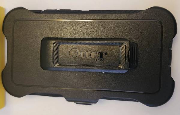iPhone 2019 Small OTTER BOX Defender rugged protection Holster 1