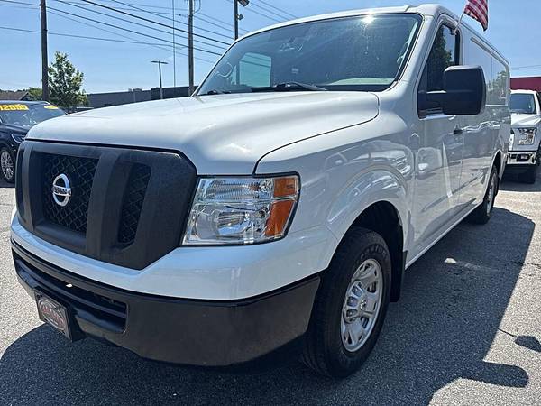 2019 Nissan NV 2500 HD SV Furgón de carga 3 puertas (V6) - $16995,0063438450168321121