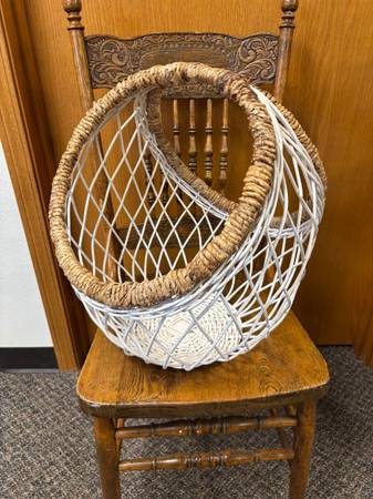 Large cottage white wicker floor basket 1