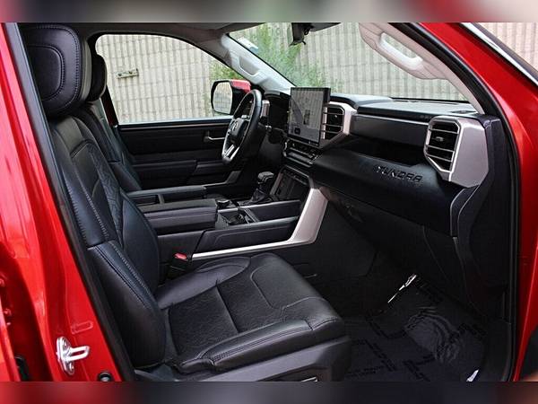 2023 Toyota Tundra 4WD ONE - Photo 8