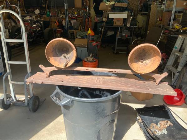 MODEL A STEP BOARD & HEADLIGHT WALL ART 1