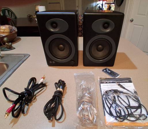 AUDIO ENGINE 5+ BLUETOOTH MEDIA MONITOR SYSTEM 1