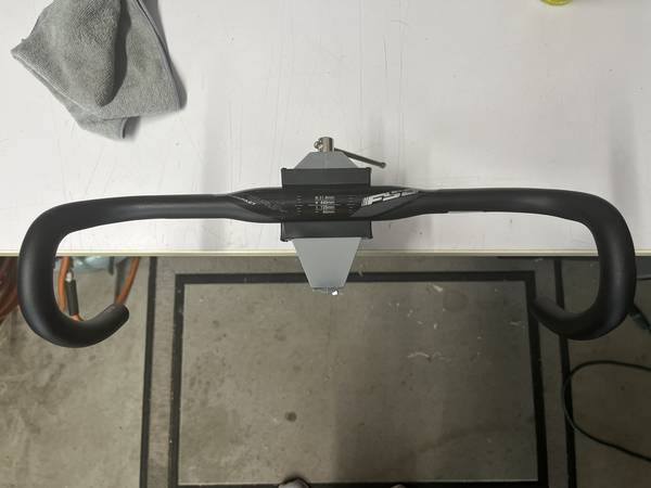 FSA Energy Compact Allow Handlebars (440mm, 31.8) 1