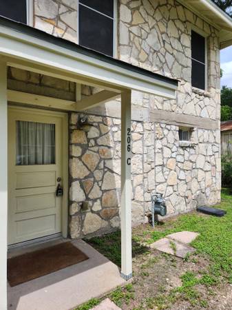 206 E. 34th St, #C 1