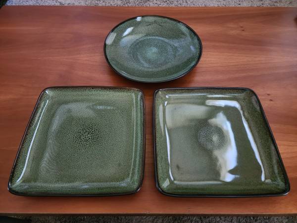 Large Ceramic Plate Set 1