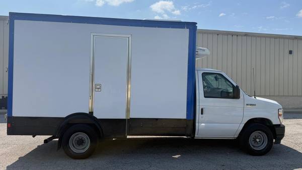 2023 Ford E-Series E-350 SD - Photo 5