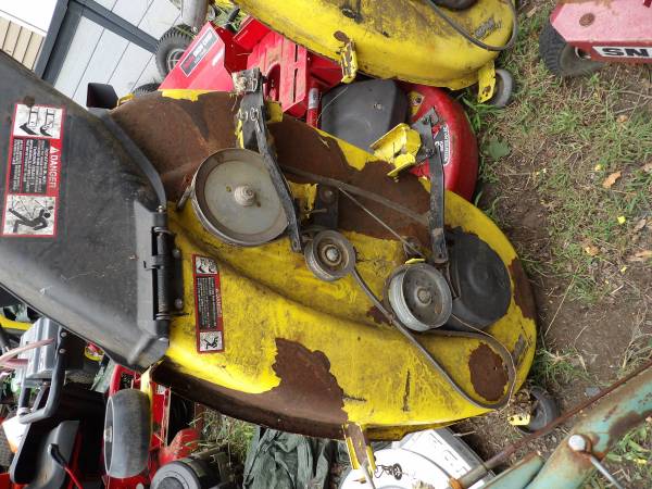 JOHN DEERE 42" MOWER DECK 1