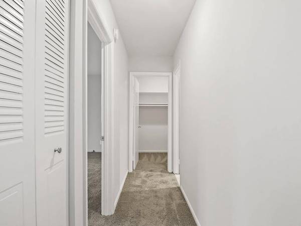 1 BD, Carpeting, Ceiling Fan 1